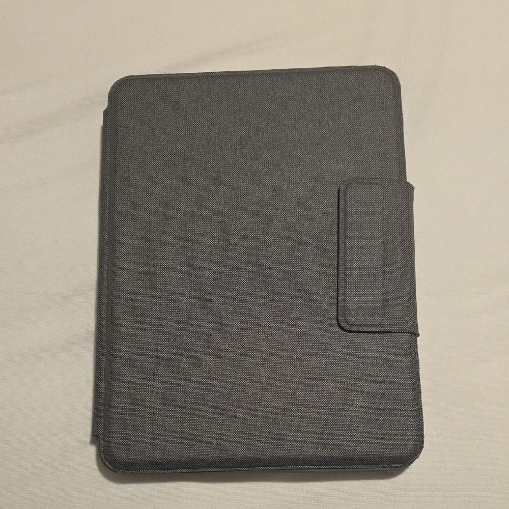 Logitech Gray Tablet Keyboard Folio - Picture 8 of 12